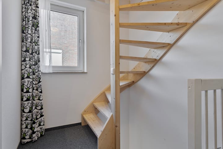 Foto 22 van Esdoornstraat 35