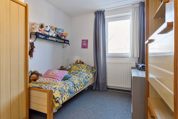 Foto 28 van Esdoornstraat 35