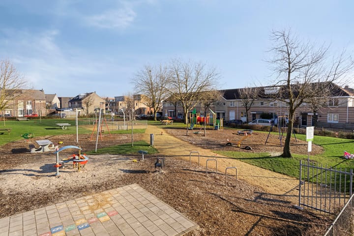 Foto 38 van Esdoornstraat 35