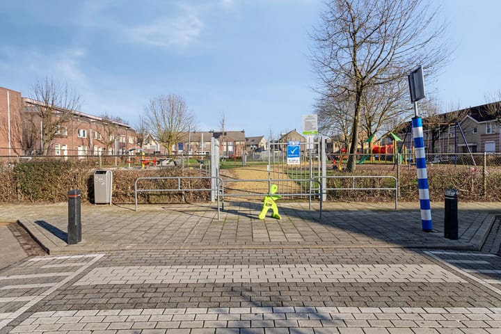 Foto 37 van Esdoornstraat 35