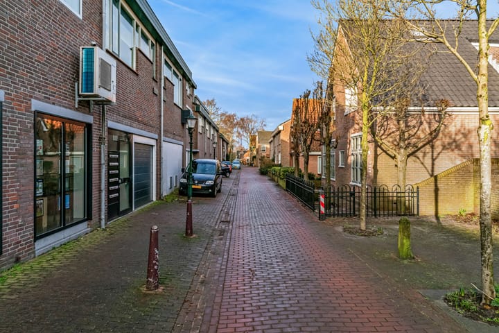 Photo 3 of Schevelstraat 34