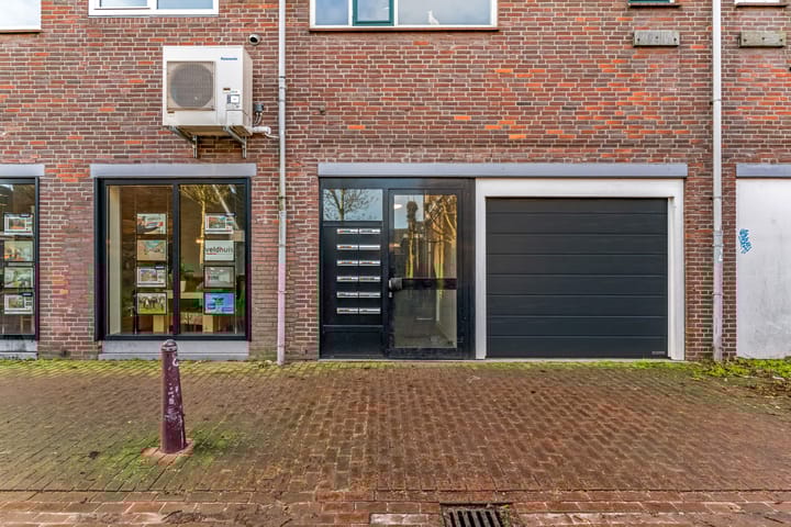 Photo 4 of Schevelstraat 34