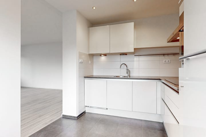 Photo 12 of Schevelstraat 34