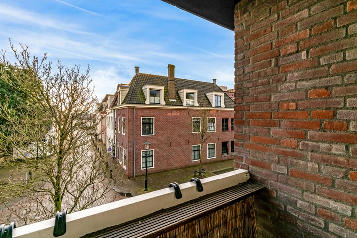 Photo 15 of Schevelstraat 34