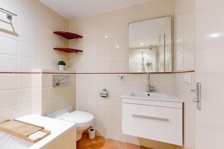 Photo 18 of Schevelstraat 34