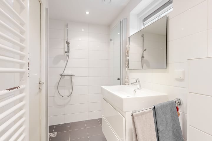 Foto 4 van Bristolroodstraat 114