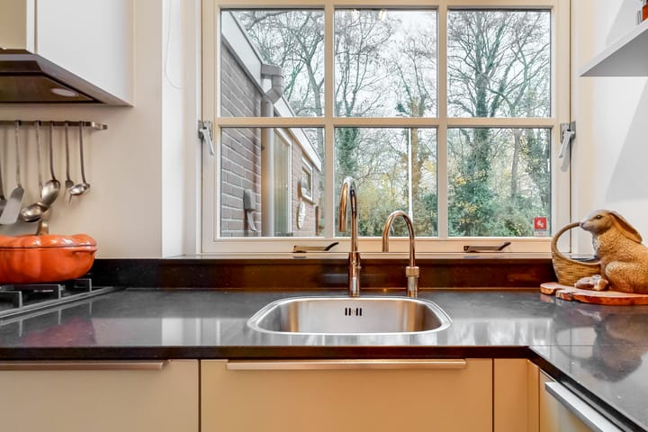 Foto 11 van Bristolroodstraat 114