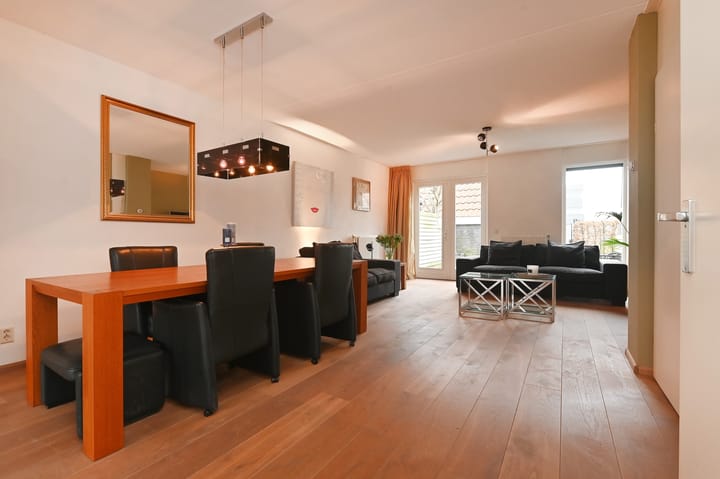 Foto 2 van Zonnedauw 5