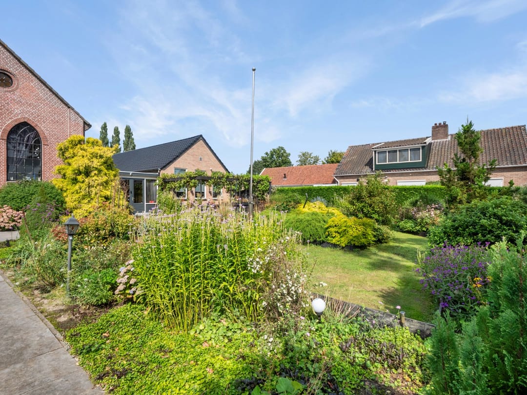 Photo 11 of Zuiderdiep 345