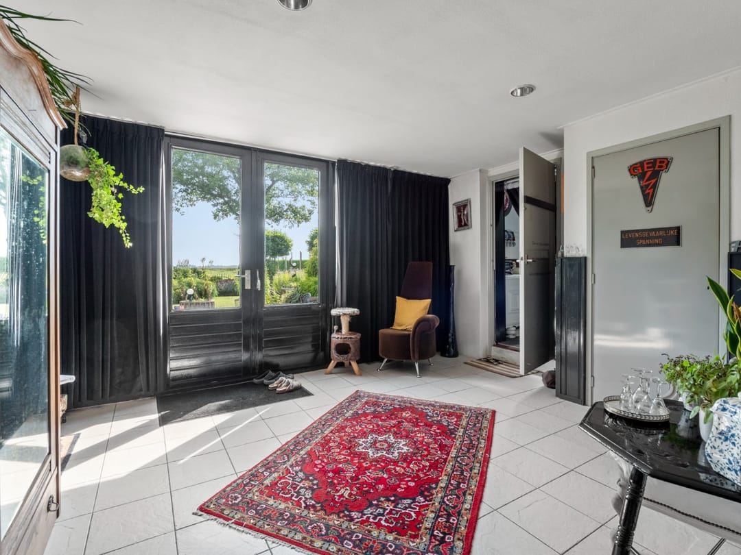 Photo 17 of Zuiderdiep 345