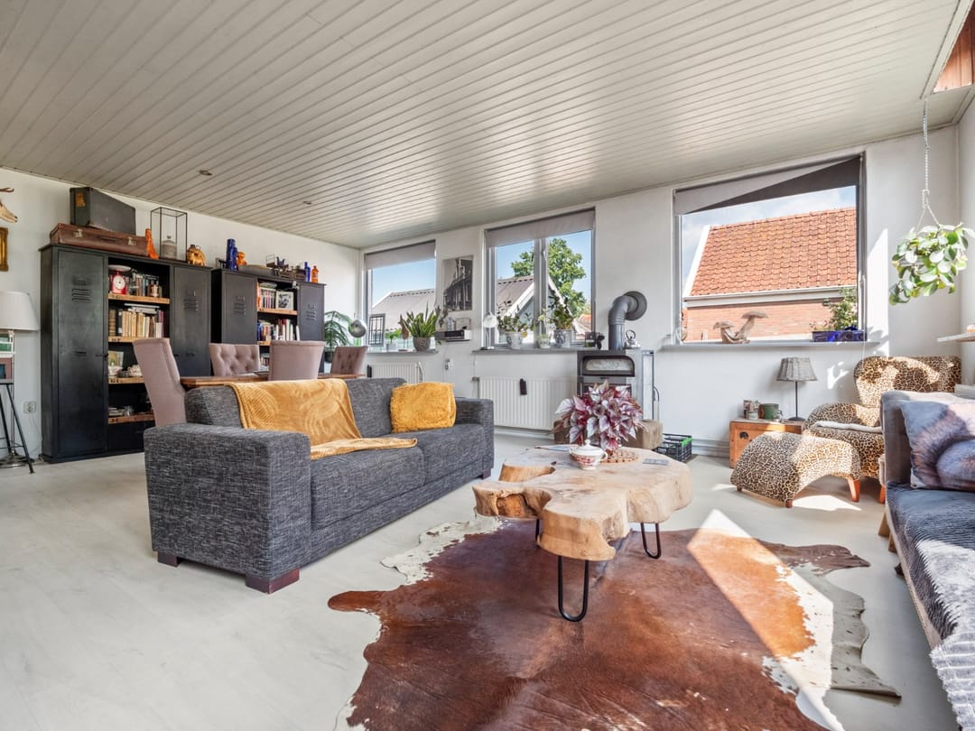 Photo 38 of Zuiderdiep 345