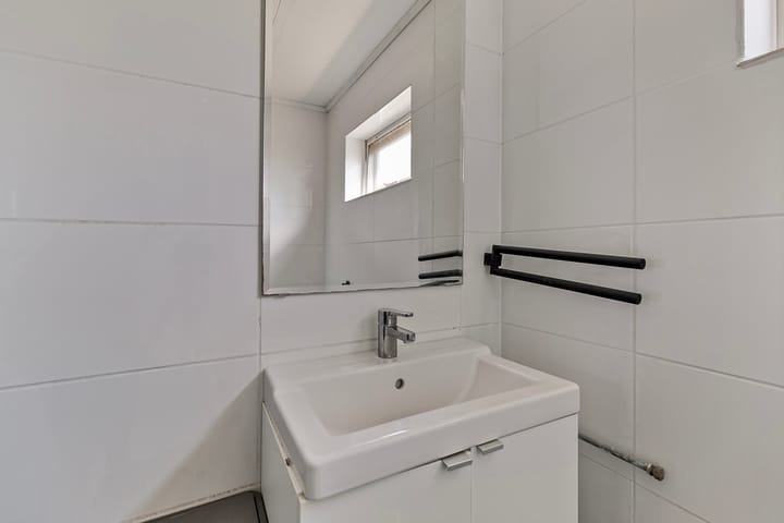 Photo 26 of Kalf 180