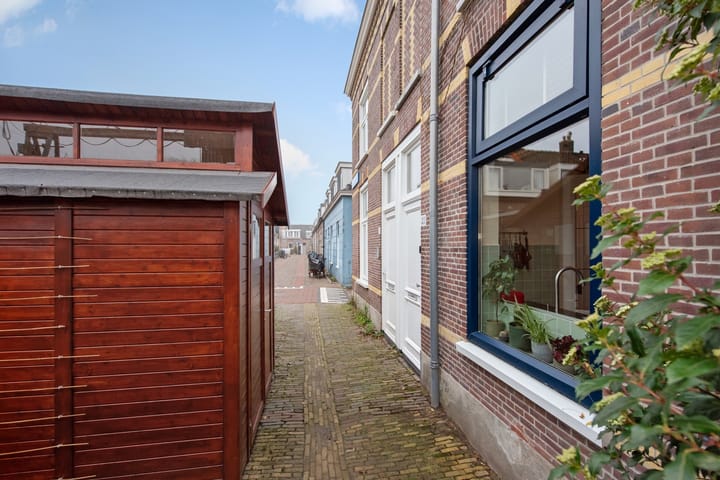 Photo 38 of Anna Beijerstraat 23