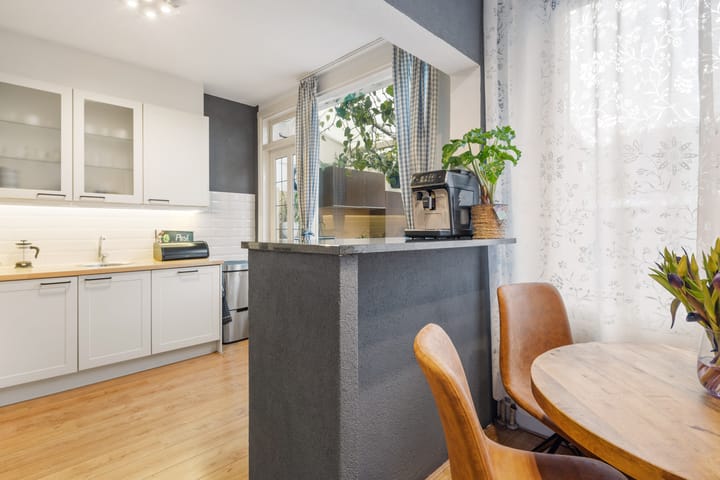 Photo 7 of Duiventorenstraat 33