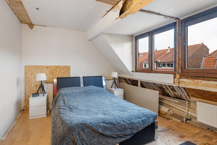 Photo 16 of Duiventorenstraat 33