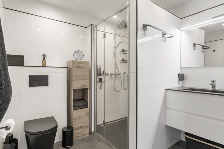 Photo 22 of Duiventorenstraat 33