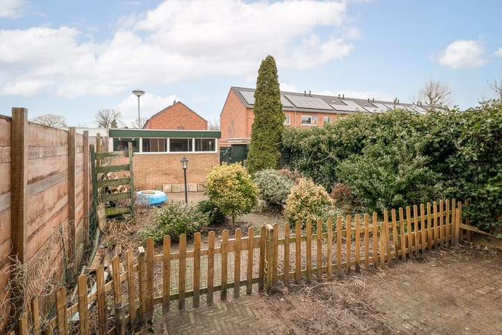 Foto 25 van Lelielaan 21