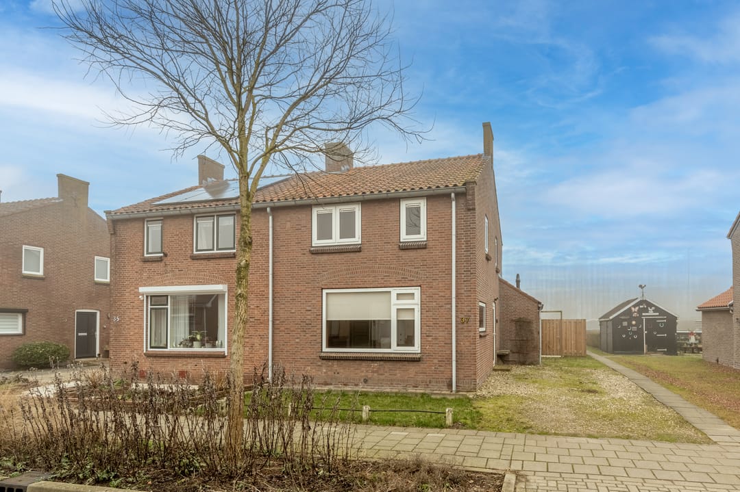 Photo 2 of Oranjeweg 37