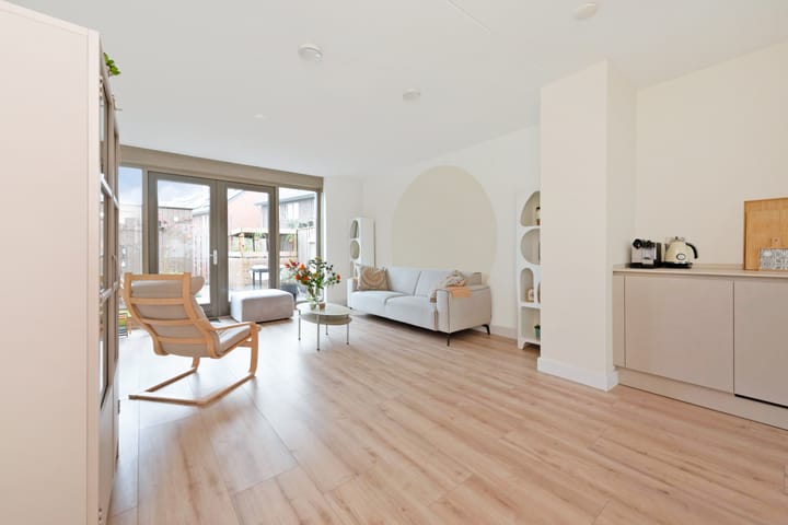 Foto 18 van Maasbommelkade 18