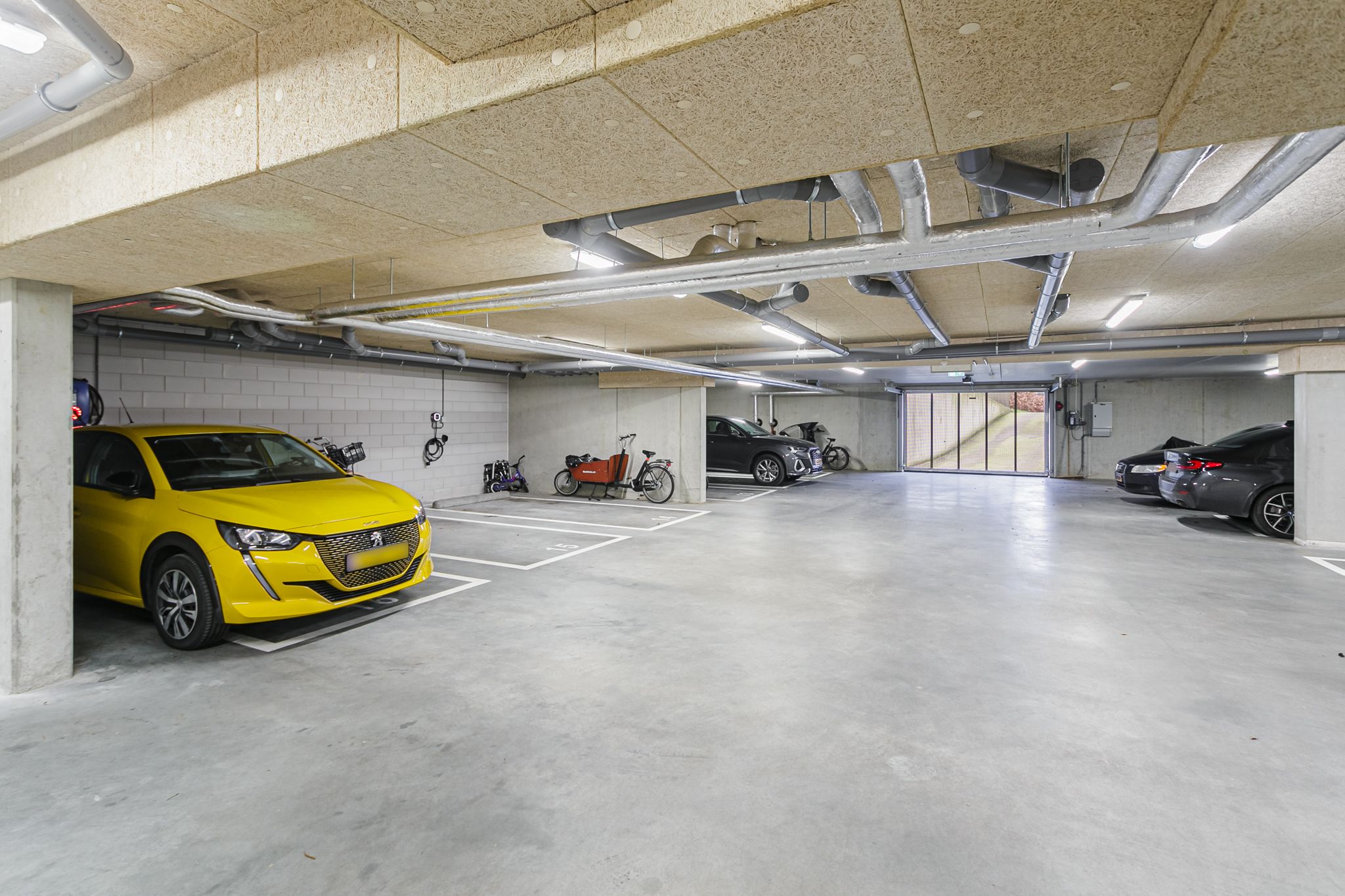 Photo 24 of Poeldijkstraat 273