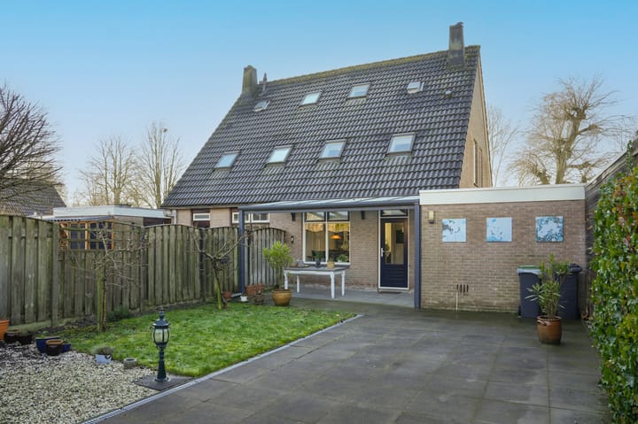 Photo 2 of Kamperfoelie 16