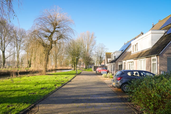 Photo 29 of Kamperfoelie 16