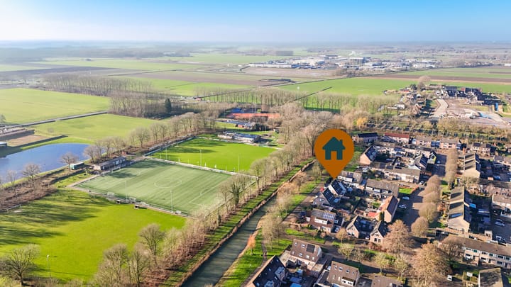 Photo 33 of Kamperfoelie 16