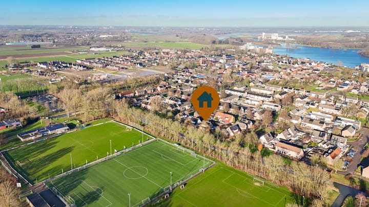 Photo 34 of Kamperfoelie 16