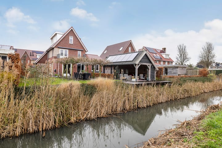 Foto 1 van Van der Weddenhof 7