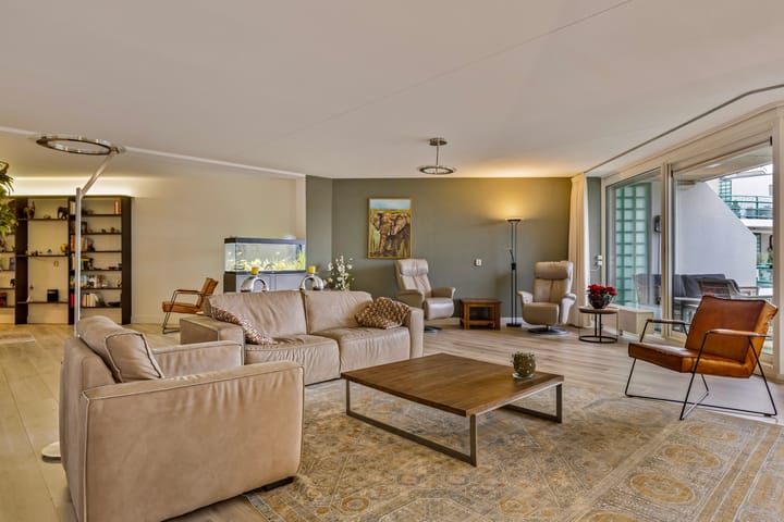 Foto 4 van Jeneverbes 67