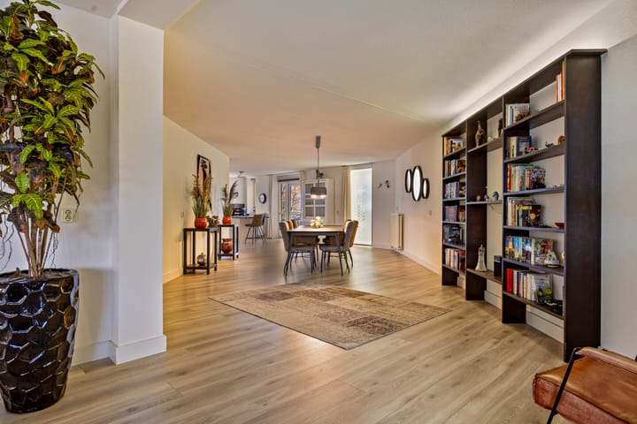 Foto 11 van Jeneverbes 67