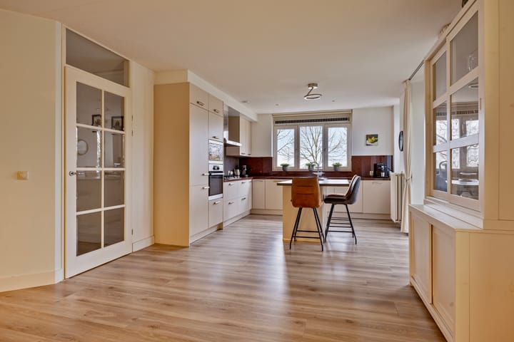 Foto 14 van Jeneverbes 67