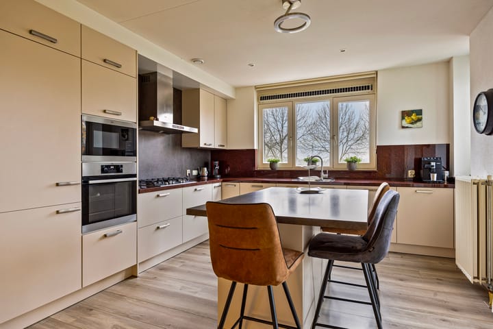 Foto 16 van Jeneverbes 67