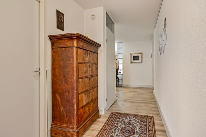 Foto 30 van Jeneverbes 67