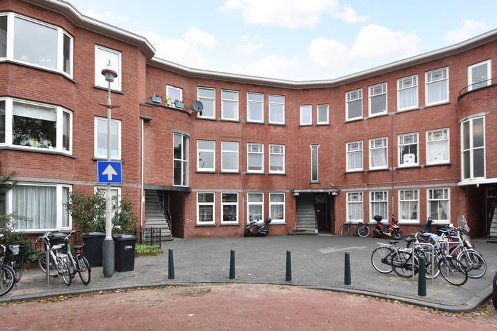 Bekijk foto 1 van Damasstraat 75