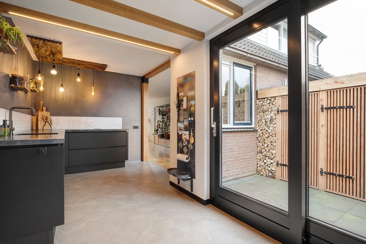 Foto 11 van Esdoornstraat 17