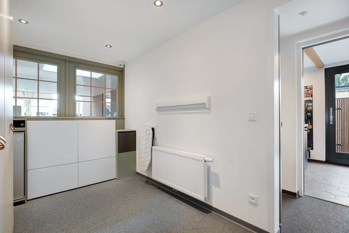 Foto 16 van Esdoornstraat 17