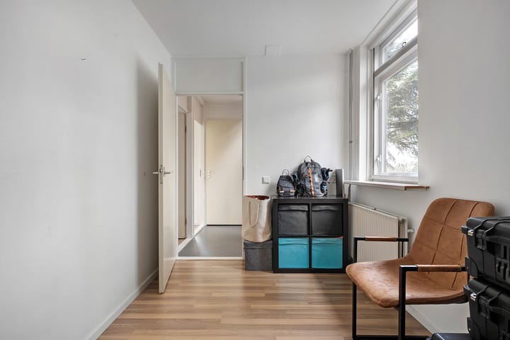 Foto 26 van Esdoornstraat 17