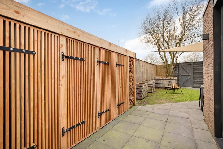 Foto 34 van Esdoornstraat 17