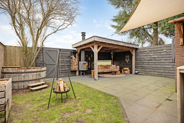 Foto 35 van Esdoornstraat 17