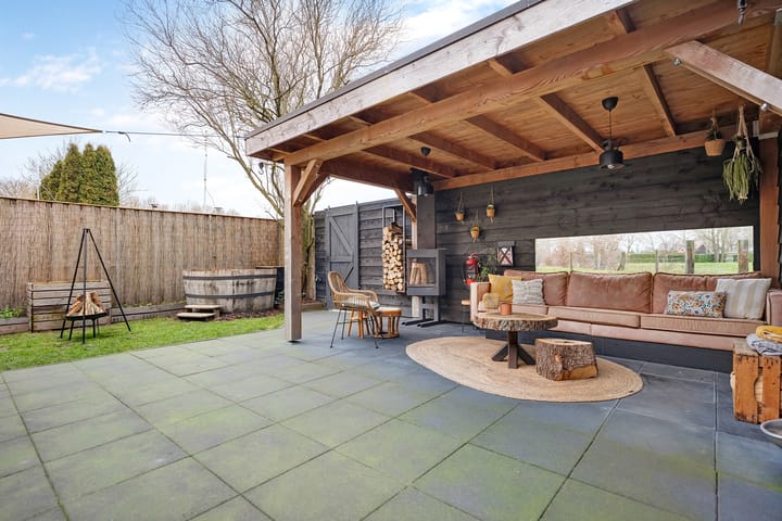 Foto 36 van Esdoornstraat 17