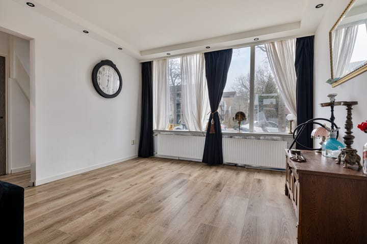 Photo 13 of Aletta Jacobslaan 4