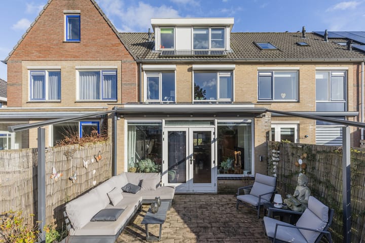 Foto 4 van Narcis 45