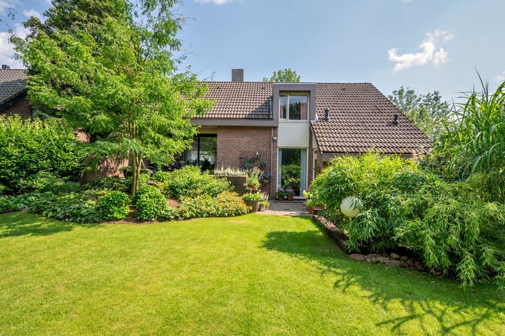 Foto 54 van Cleopatralaan 12