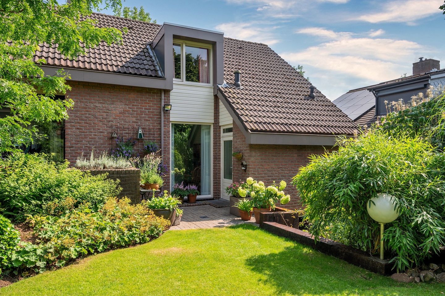 Foto 55 van Cleopatralaan 12