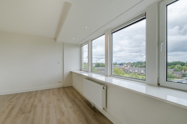 Foto 7 van Burgemeester Verwielstraat 2-C08