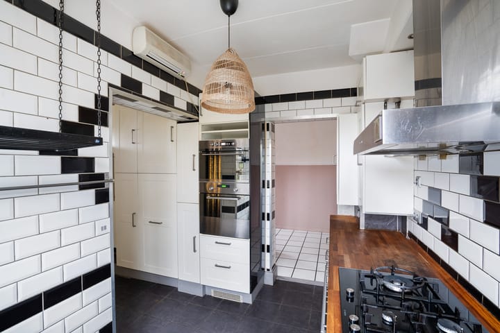 Foto 30 van Venezuelaweg 4