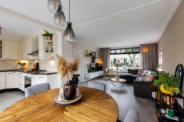 Photo 14 of Prins Willem-Alexanderstraat 31