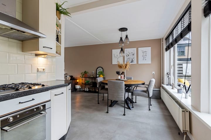 Photo 16 of Prins Willem-Alexanderstraat 31