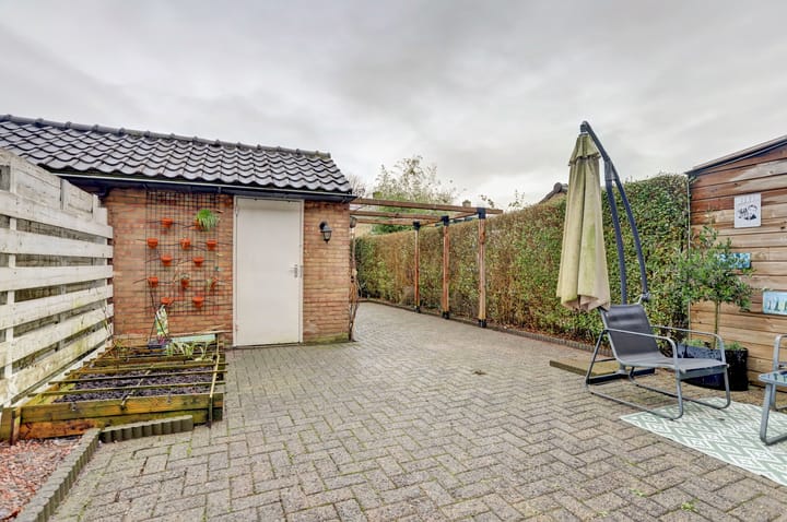 Foto 31 van Janus Erasmiusstraat 10